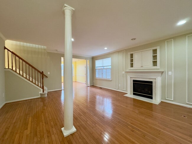 Photo - Charming 3 Bedroom/2.5 Bathroom in Essex! House