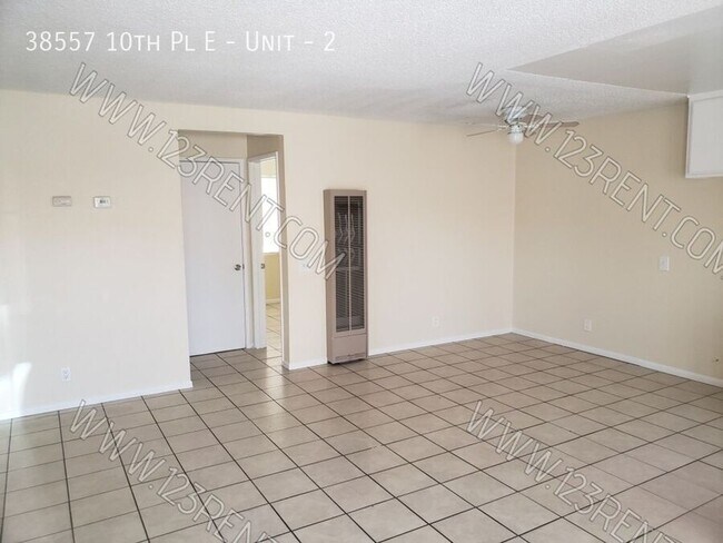 Foto del edificio - 38557 10th Pl E