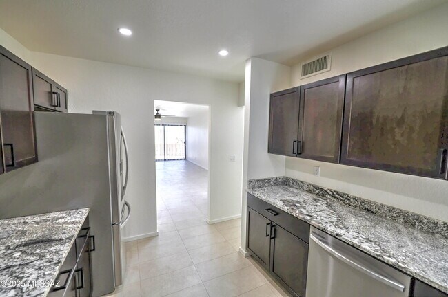 Foto del edificio - 5144 N Avenida Primera
