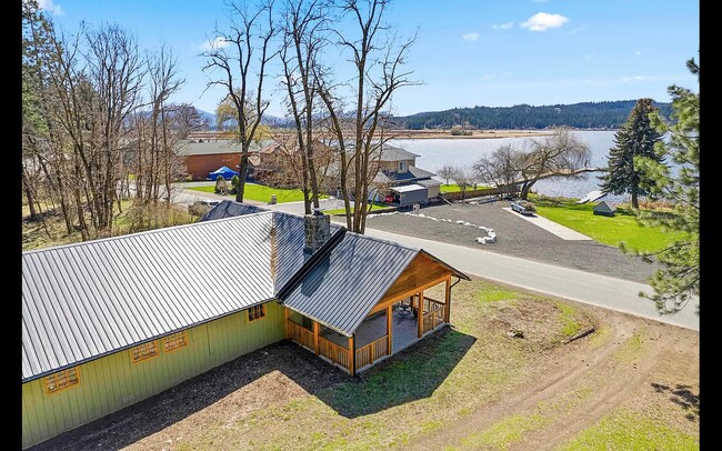 Building Photo - 12712 NE Newman Lake Dr