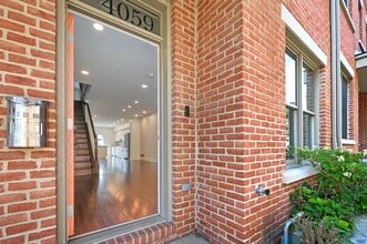 Building Photo - 4059 St Johns Way