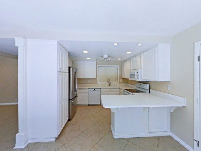 Foto del edificio - 4 Bedrooms | 2 Bathrooms | 1,574 Sq Ft | Single-Family Home