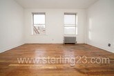 Primary Photo - 30-52-52 34th St