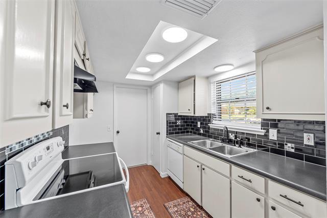 Foto del edificio - 3722 Hillsdale Ln