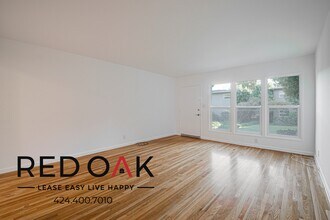 Building Photo - 2243 Merton Ave