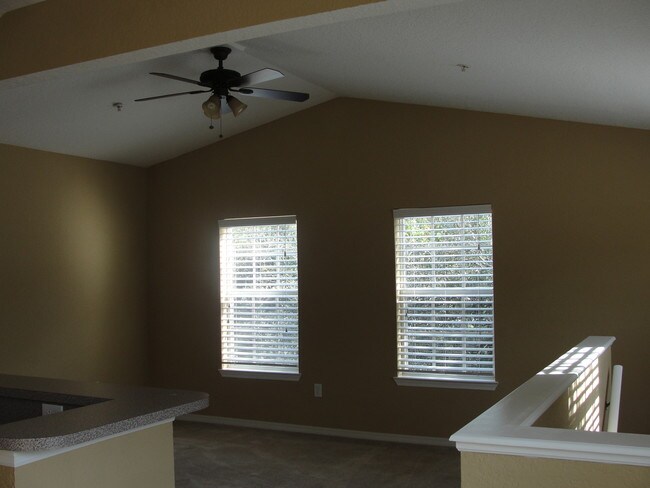 Building Photo - 843 Grand Regency Pointe