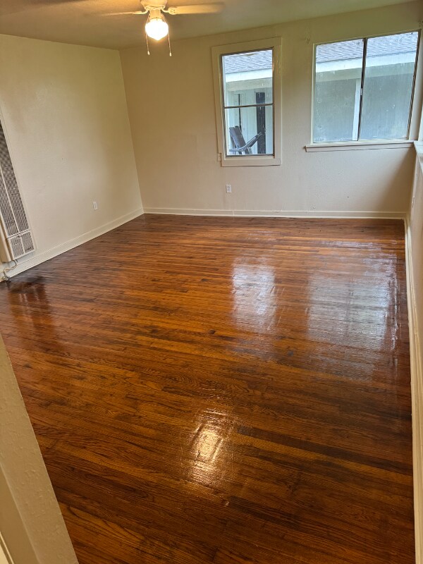 Foto del edificio - 343 Mills Ave