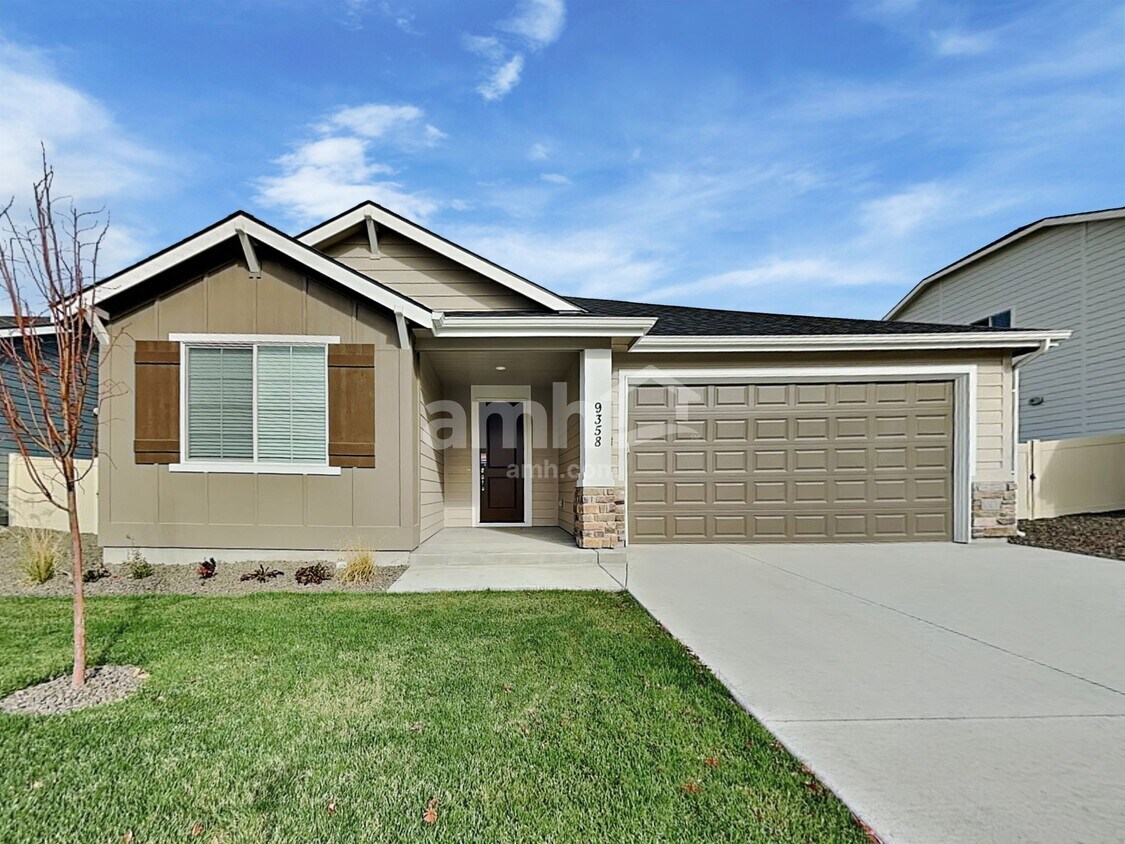 Foto principal - 9358 W Clancy St