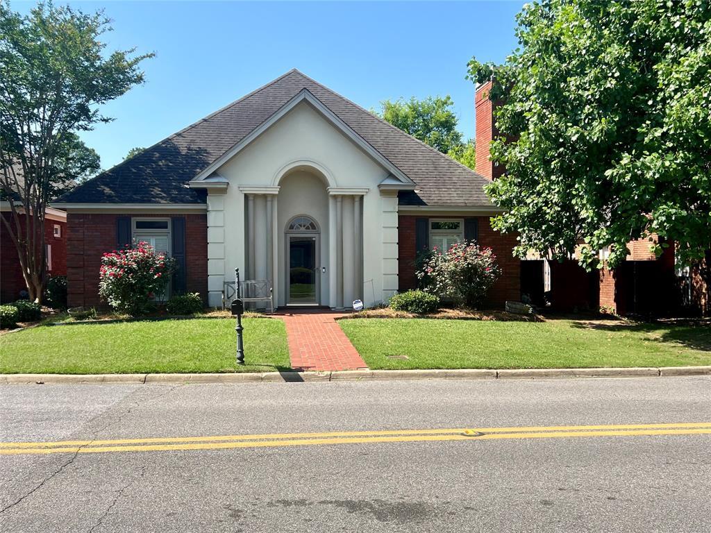 Foto principal - 1760 Cairnbrook Dr