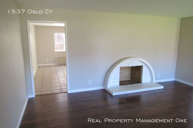 Building Photo - 1537 Oslo Ct