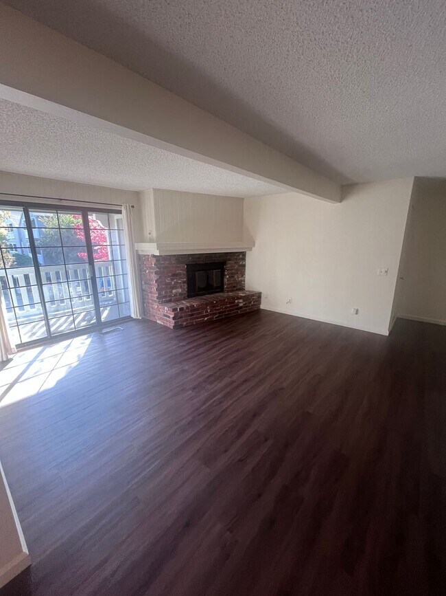 Foto del edificio - NICE CONDO IN CITRUS HEIGHTS!