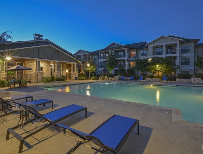 Foto principal - 11300 Farrah Ln