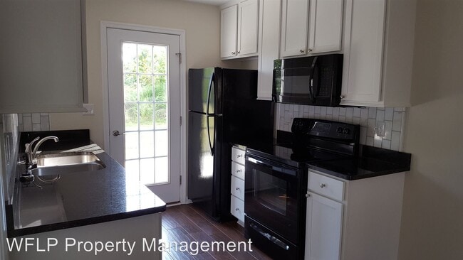 Building Photo - 3 br, 3 bath House - 70 Gloucester Dr.