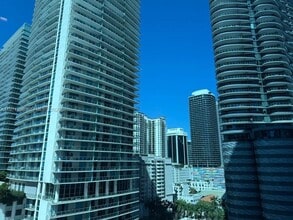 Building Photo - 1080 Brickell Ave