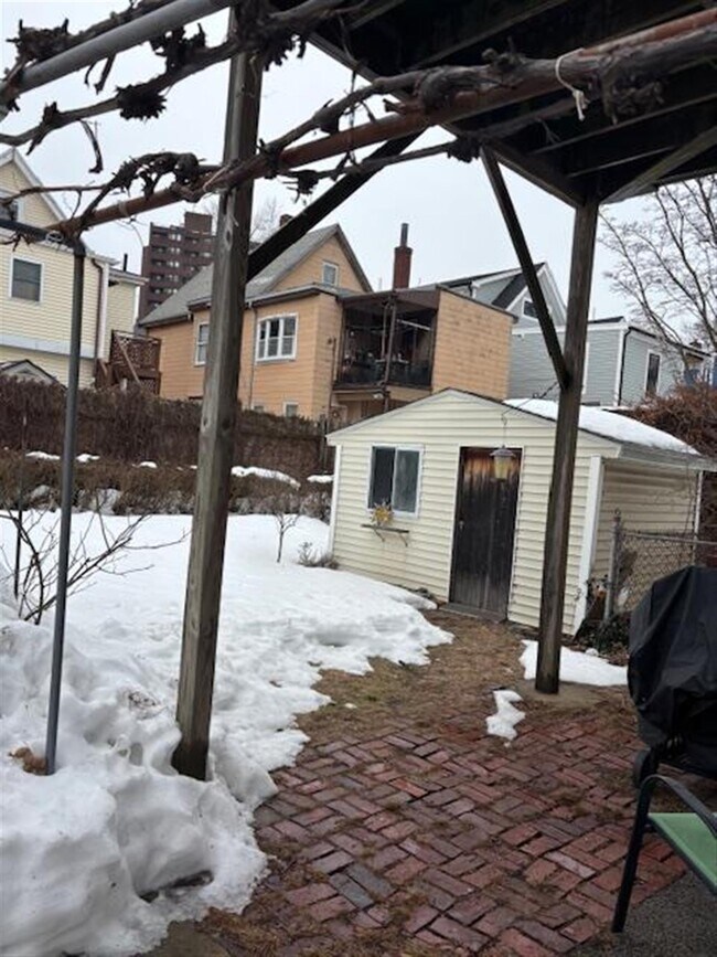 Building Photo - 15 Virginia St