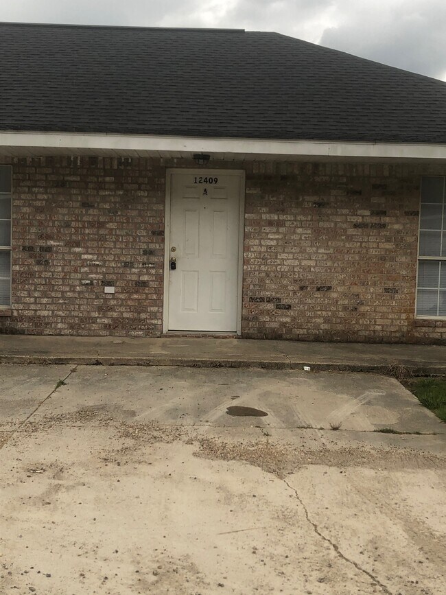 Foto del edificio - 12409 Jackson Dr
