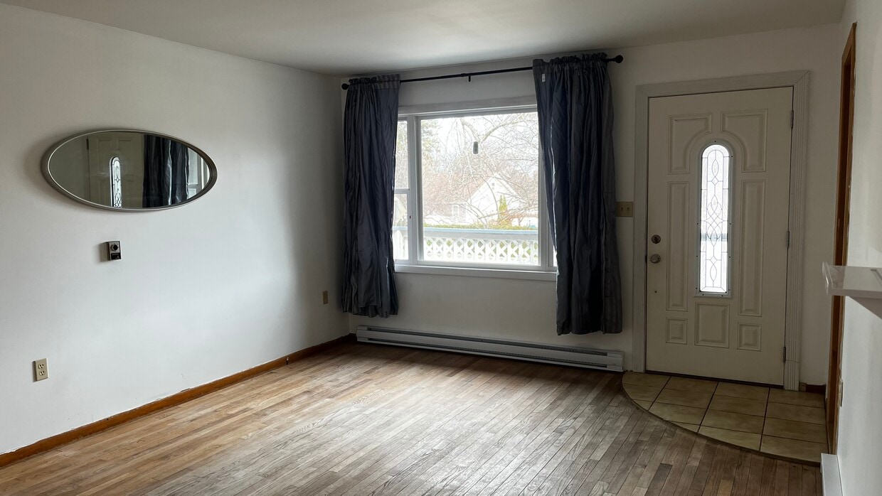Foto principal - 79 Prospect Ave
