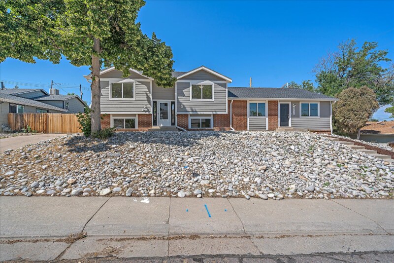 Primary Photo - 9570 W 56th Pl
