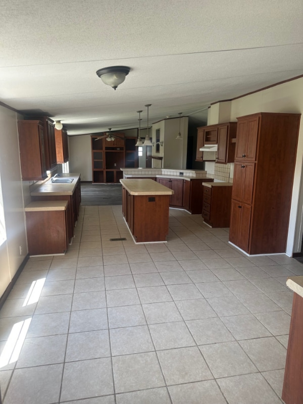 Foto del edificio - 412 Greenfield Dr