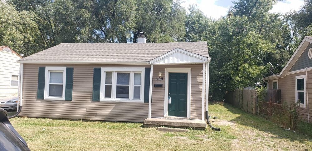 Primary Photo - Nice and Affordable West Side Home