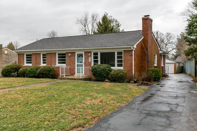 Building Photo - 977 Stonewall Rd