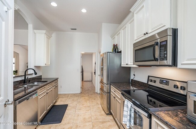 Foto del edificio - 499 Bayard Ave NE