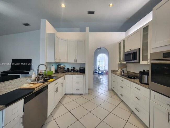 Foto del edificio - 15234 SW 140th St