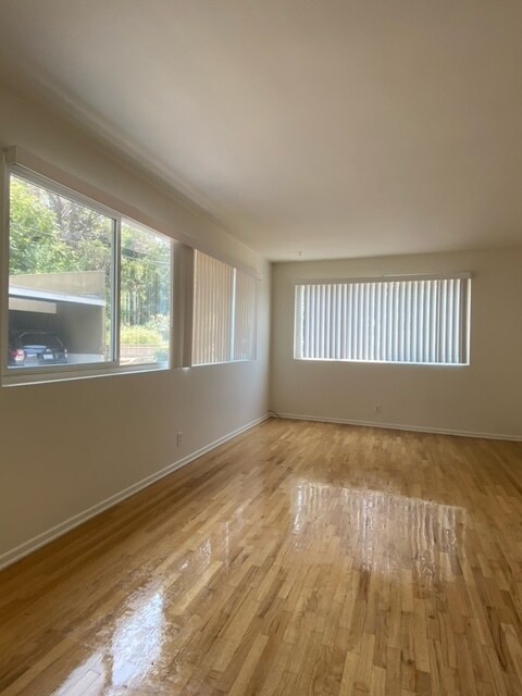 Foto del edificio - 712 N Vendome St
