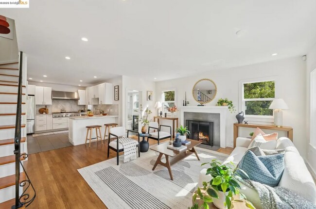 Foto del edificio - 2419 Webster St