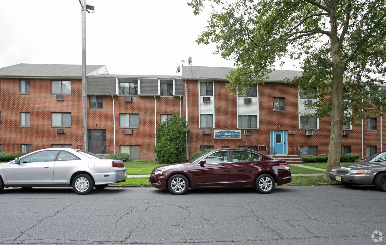 Foto del edificio - Doddtown Plaza Apartment