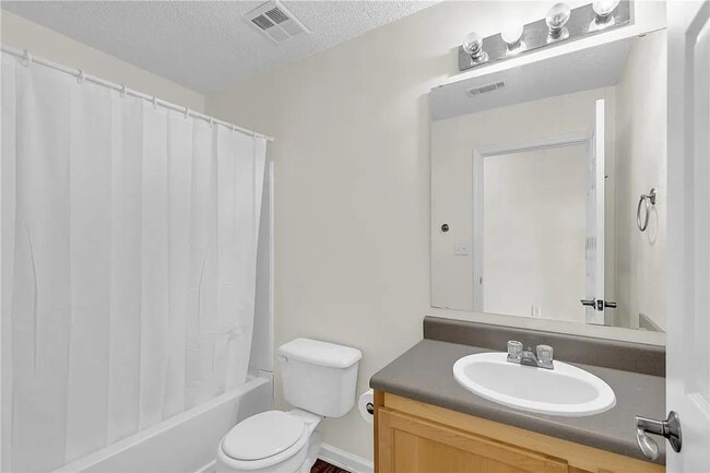 Building Photo - 1431 Harts Ridge Dr