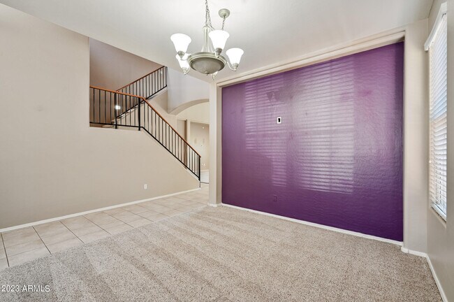 Foto del edificio - 1453 E Saragosa St