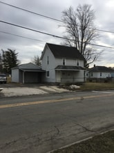 Building Photo - 215 Walnut St