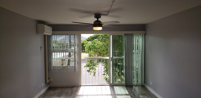 Building Photo - 85-175 Farrington Hwy