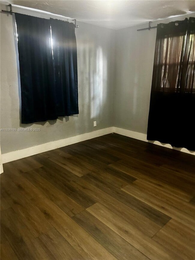 Foto del edificio - 4510 SW 38th St