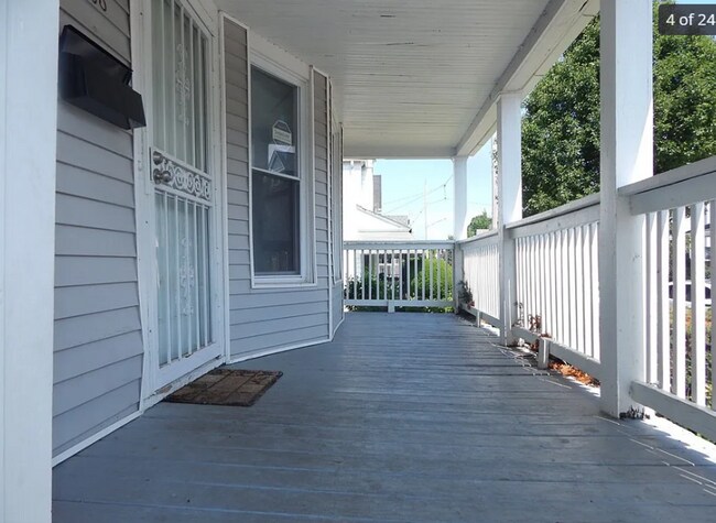 Foto del edificio - 10805 Hull Ave