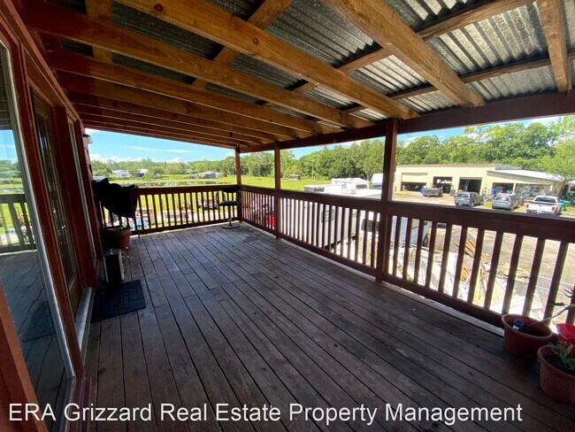Building Photo - 1 br, 1 bath House - 172 Hughes Road