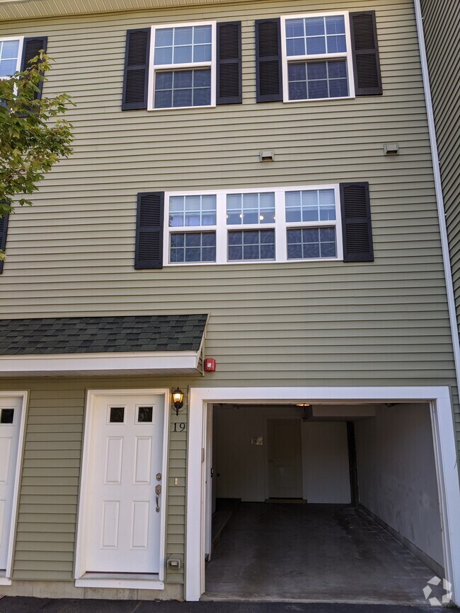 Apartments For Rent in Laconia, NH 2 Rentals