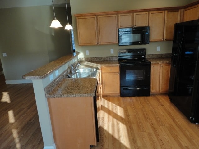 Foto del edificio - 166 Sequoia Dr