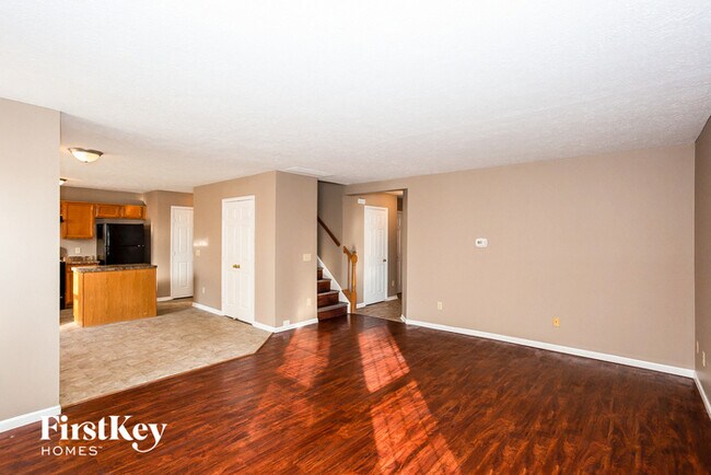 Building Photo - 12645 Roan Ln