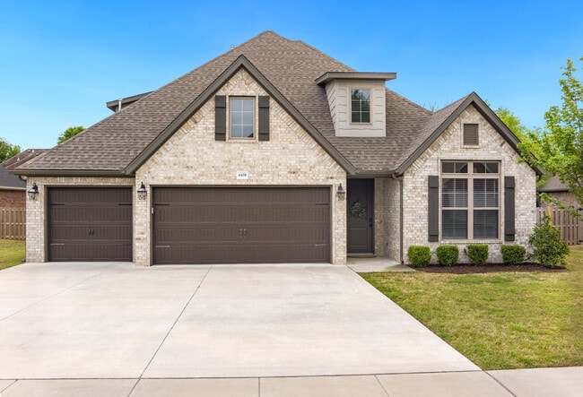 Building Photo - 4479 W Putting Green Dr