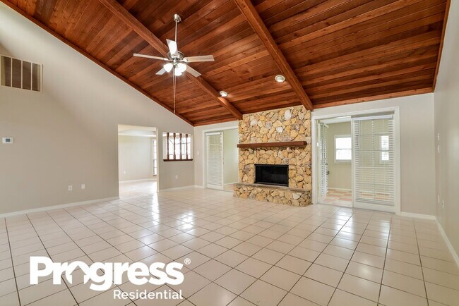 Building Photo - 548 Matilda Pl