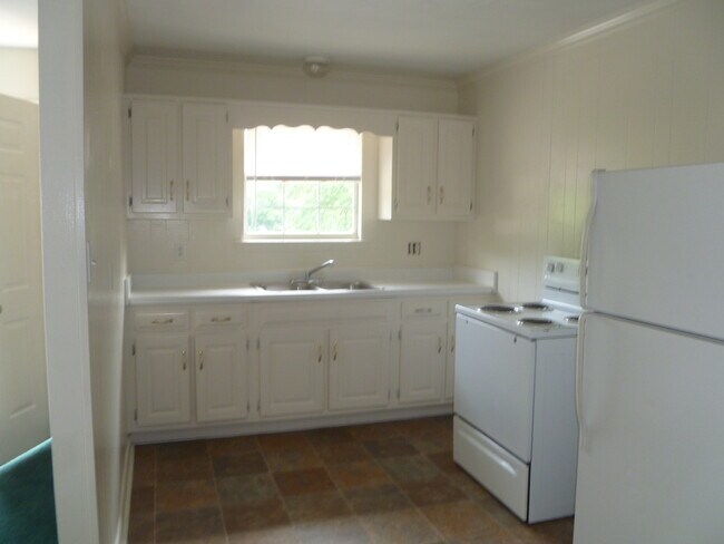 Building Photo - 485 4th St NW