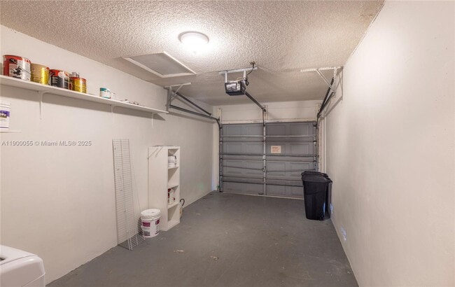 Building Photo - 14237 SW 94th Cir Ln