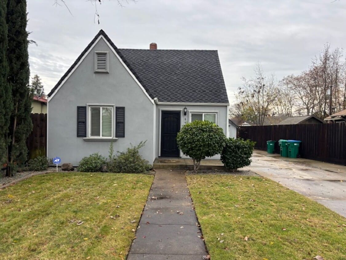 Primary Photo - Newly Remodeled