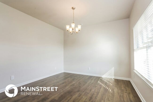 Building Photo - 557 Smoky Valley Ln