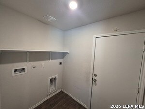 Building Photo - 120 Middle Grn Lp