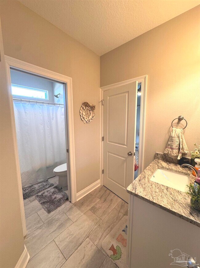 Foto del edificio - 5596 Kailey Rd