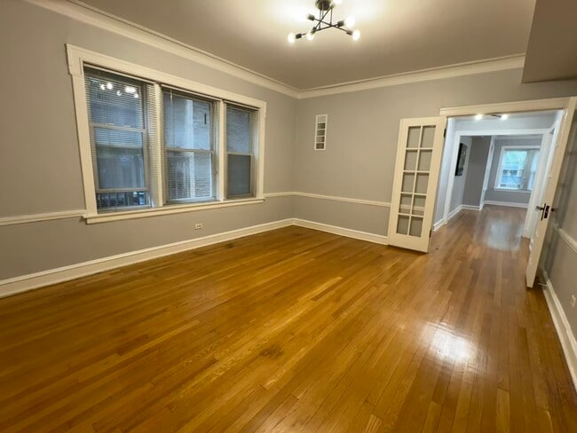 Building Photo - 4907 N Washtenaw Ave