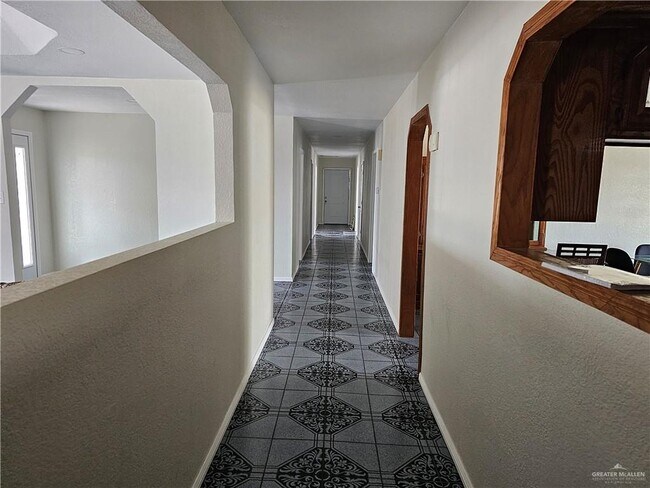 Foto del edificio - 224 N La Paloma St